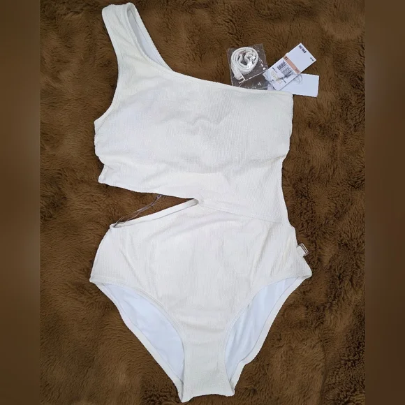 🆕️ MICHAEL Michael Kors Off White Swimsuit - Picture 1 of 5